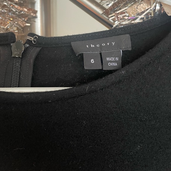 Theory LBD - Picture 6 of 7